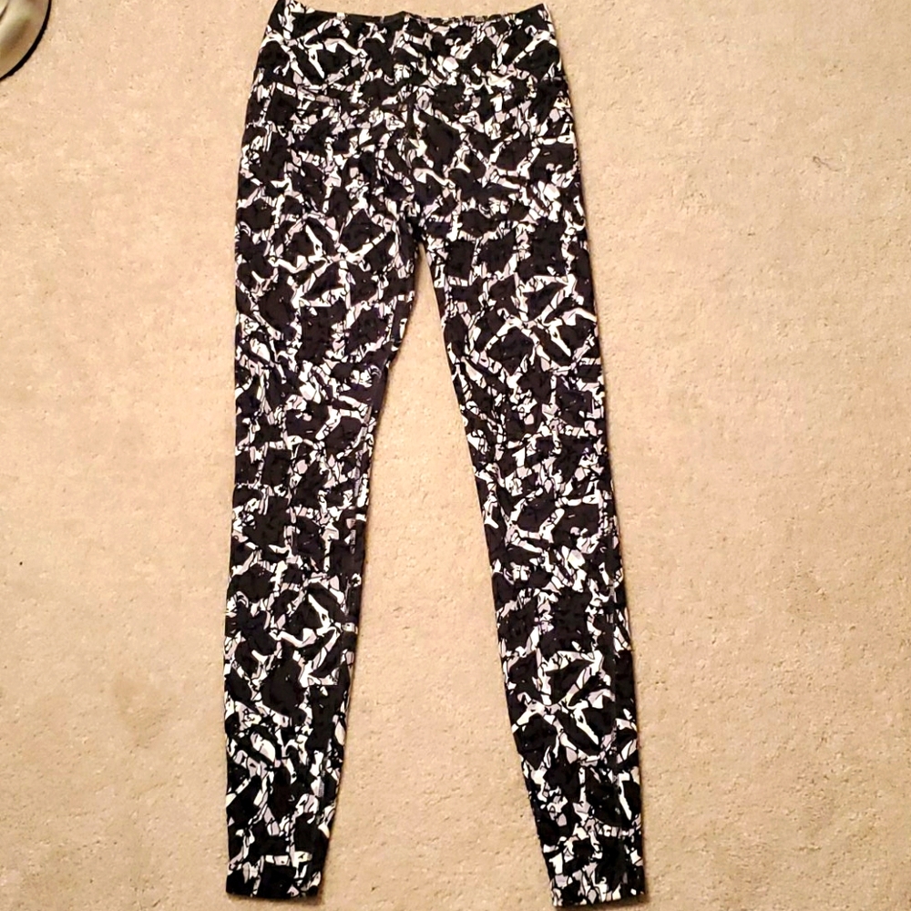 NIKE dry fit XS leggings